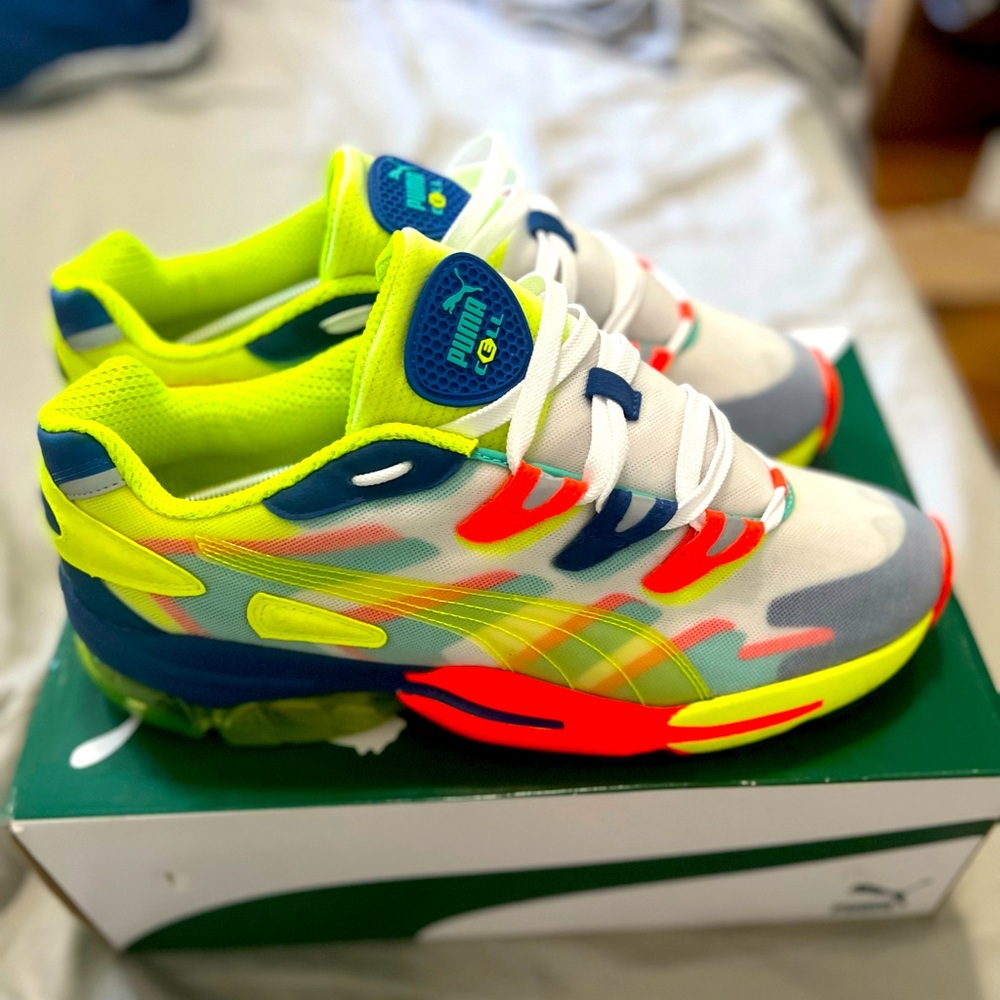 Volt green and blue men puma, size 13. Like new